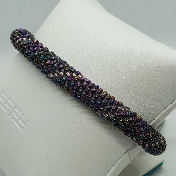 NWT 3 Strands Purple & Iridescent Beaded Bracelet - Picture 3 of 5
